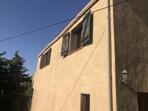 Expertise&#x20;d&amp;&#x23;8217&#x3B;une&#x20;maison&#x20;individuelle&#x20;suite&#x20;au&#x20;constat&#x20;de&#x20;fissures&#x20;en&#x20;fa&#x00E7;ades&#x20;&#x00E0;&#x20;La&#x20;Turbie&#x20;&#x28;Alpes&#x20;Maritimes&#x20;06&#x29;
