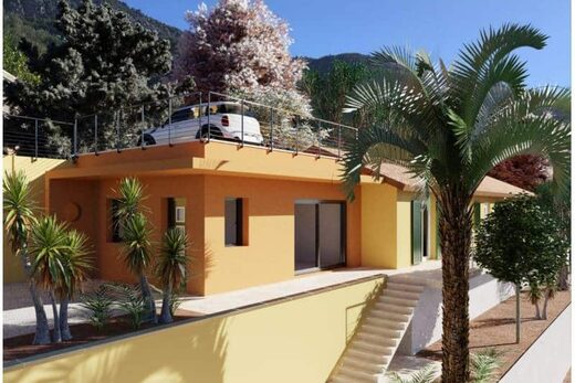 Construction d&#8217;une extension moderne d&#8217;une maison individuelle à Castellar &#8211; Alpes Maritimes 06