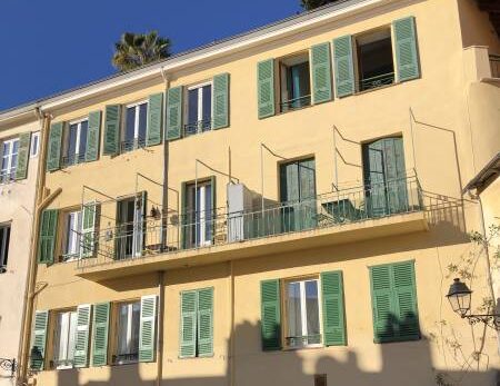 Expertise humidité au sein d&#8217;un appartement au 1er étage d&#8217;un immeuble résidentiel du vieux Menton (Alpes Maritimes 06)