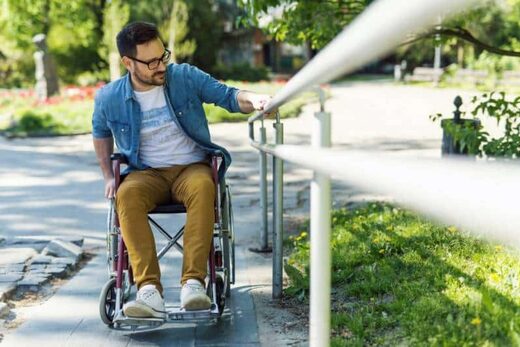 Conseils techniques pour mise en place d&#8217;accessibilités pour personnes handicapés à Roquebrune